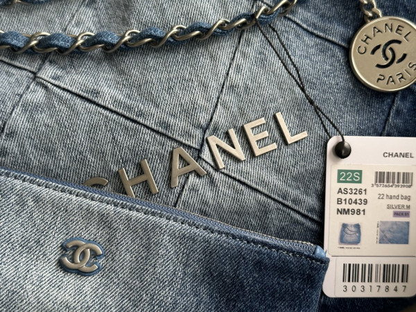CL 22 HANDBAG