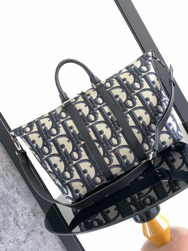 D*or weekender 40 bag