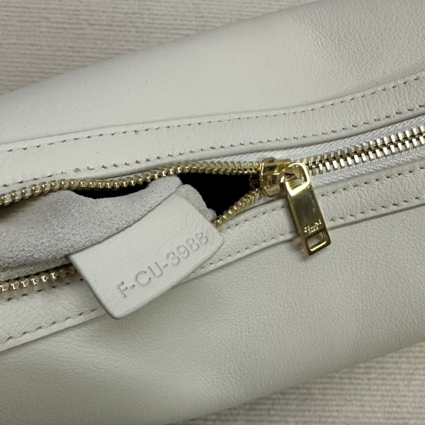 ce**e heloise cuir triomphe bag in S*pple calfskin