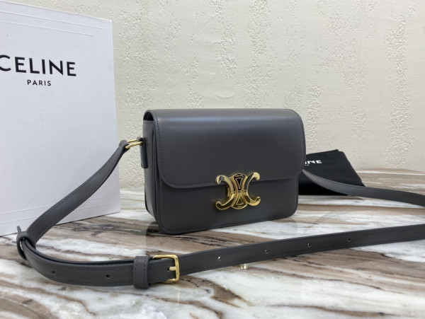 Ce**e teen triomphe bag