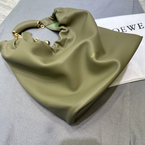 LOEWE Small Squeeze bag in nappa lambskin-24*29*10.5cm
