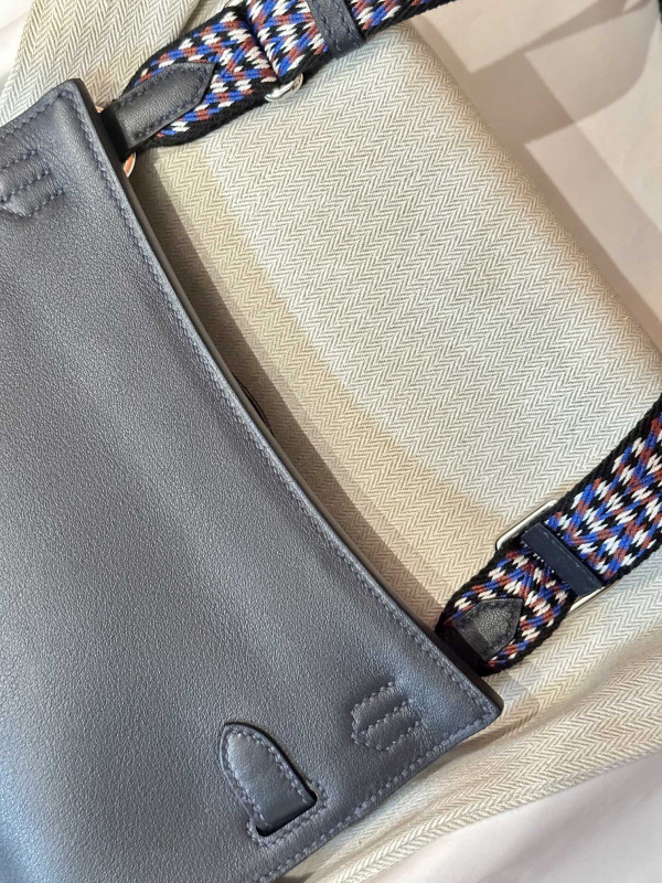 H**mes jypsiere mini bag in swift leather gris meyer