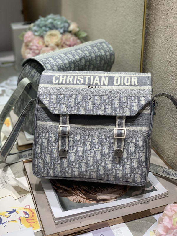 D*or oblique D*orcamp messenger bag