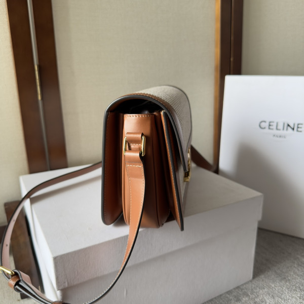 Ce**e teen triomphe bag