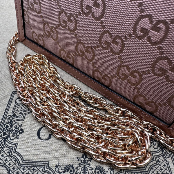 G*u*i gg matelassÉ small top handle bag