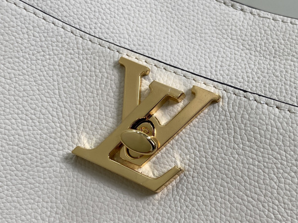 l**is V*t*n lock and walk - 20 x 20.5 x 12cm