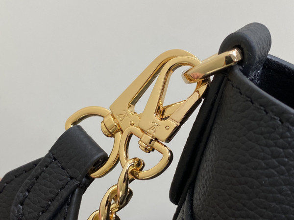 l**is V*t*n lock and walk - 20 x 20.5 x 12cm