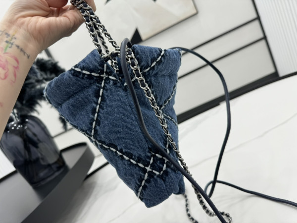CL 22 MINI HANDBAG -23*18.5*6CM