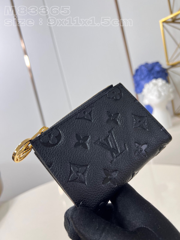 l**is V*t*n lisa wallet - 9*11.5*1.5cm