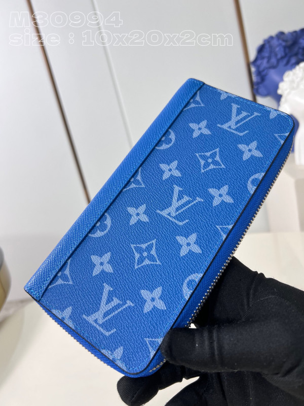 l**is V*t*n zippy wallet-10*20*2 cm