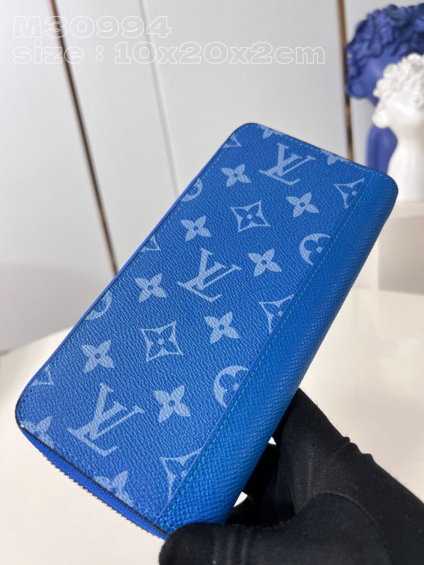 l**is V*t*n zippy wallet-10*20*2 cm