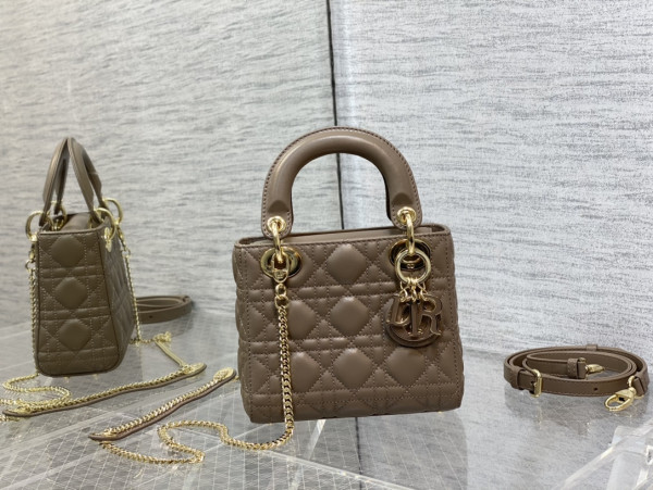 lady D*or - 17cm