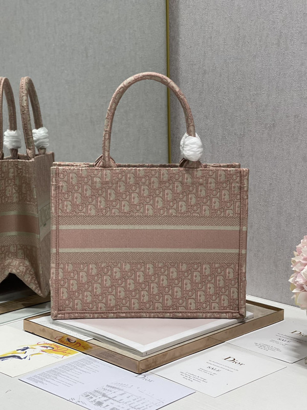 D*or book tote-36*28cm