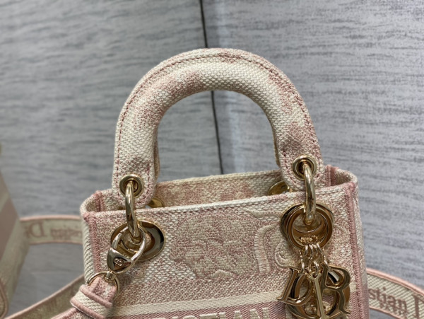 lady D*or - 17cm
