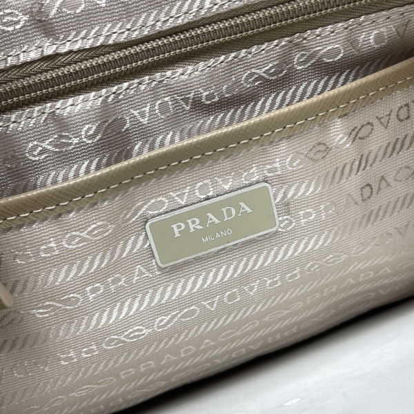 Pra*a re-nylon backpack-23.5*28*12cm