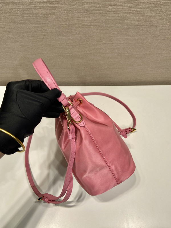 Pra*a bucket bag-15.5*19.5*10cm