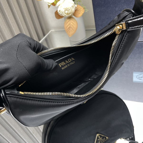 Pra*a arqué re-nylon and brushed leather shoulder bag-22.5*18.5*6cm