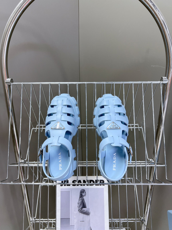 Pra*a sandals