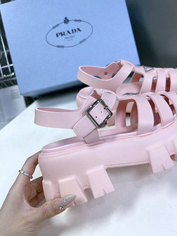 Pra*a sandals