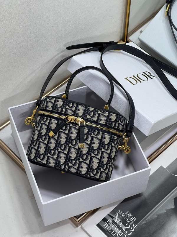 D*or cd signature vanity case-16*11*9.5cm