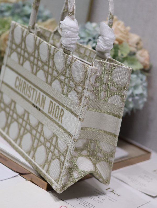 medium D*or book tote-36*18*28cm