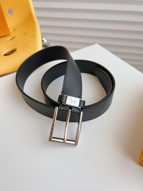 l**is V*t*n belt