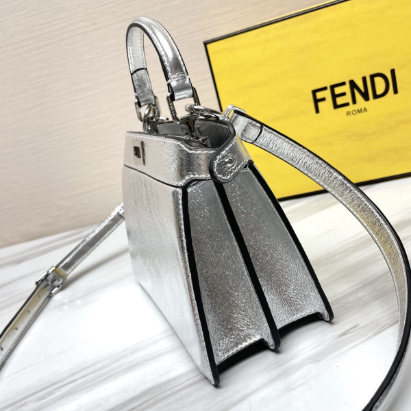 F**di peekaboo iseeu petite-20x11x15cm