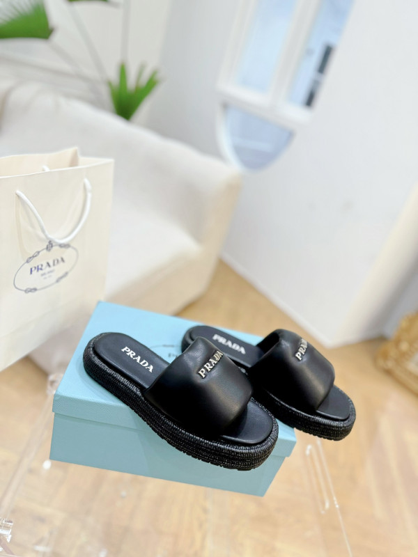 Pra*a sandals