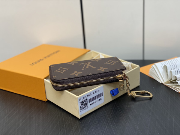 l**is V*t*n noa wallet-11*7*1.5cm