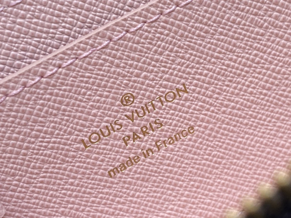 l**is V*t*n noa wallet-11*7*1.5cm