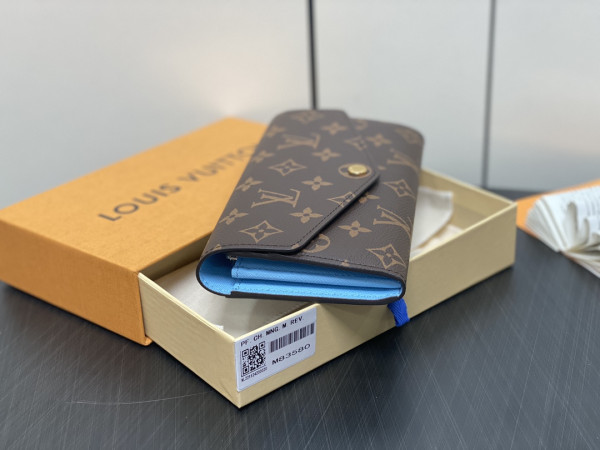 l**is V*t*n sarah wallet-19*10.5*2cm