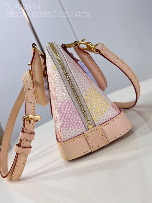 l**is V*t*n alma bb-23.5*17.5*11.5cm