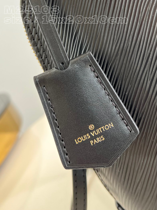 l**is V*t*n nano alma backpack-15*20*10cm
