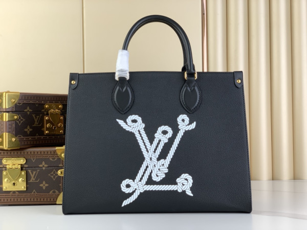 l**is V*t*n onthego mm-35*27*14cm