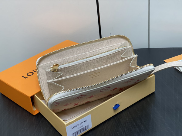 l**is V*t*n zippy wallet-10*20*2 cm
