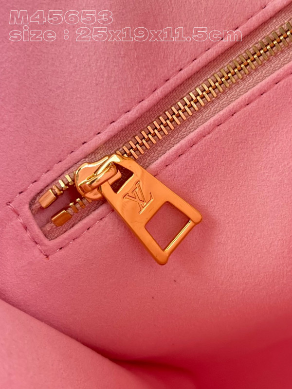 l**is V*t*n onthego pm-25*19*11.5cm