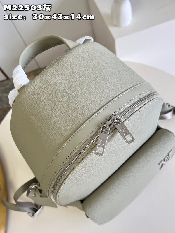 l**is V*t*n takeoff backpack