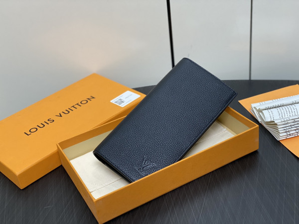 l**is V*t*n brazza wallet-10*19*2cm