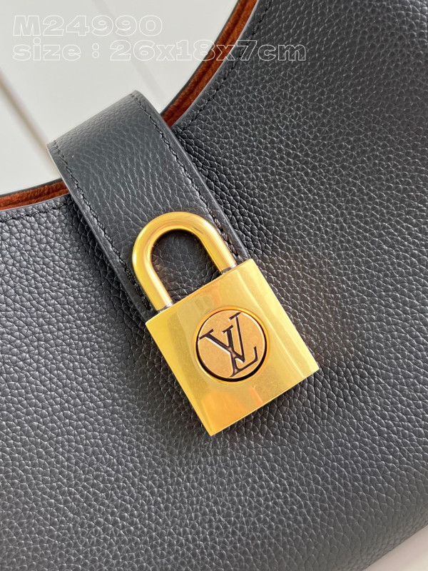 l**is V*t*n low key shoulder bag-26*18*7cm