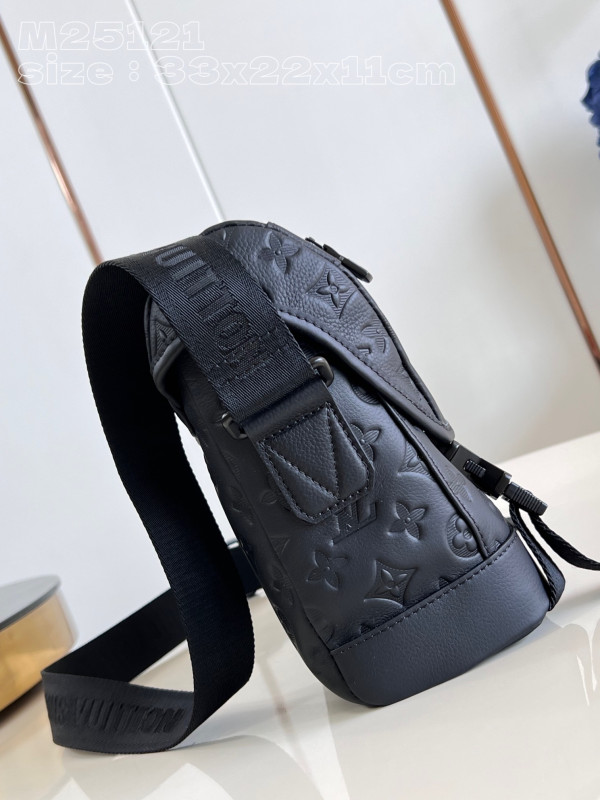 l**is V*t*n messenger voyager pm-33*22.5*11cm