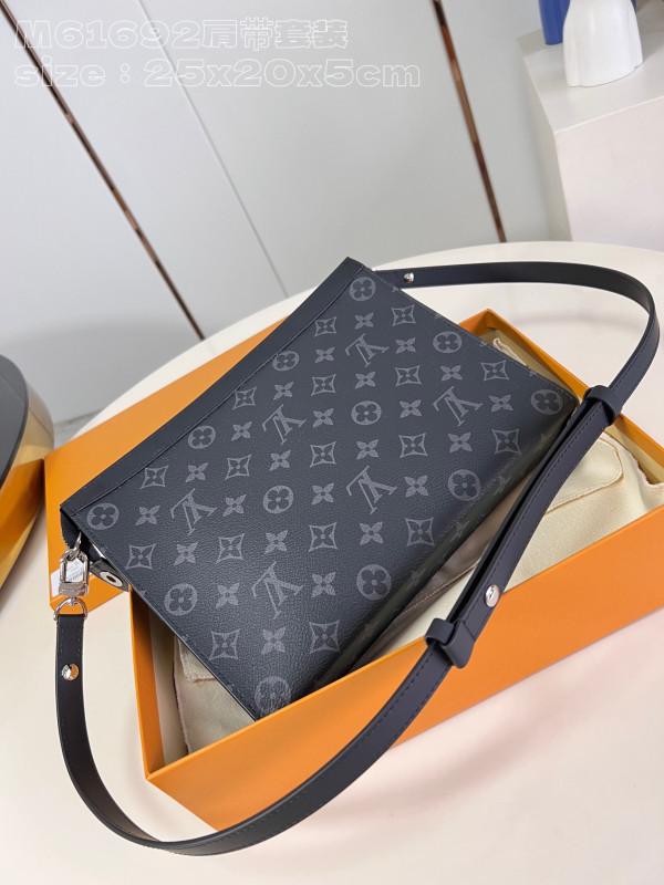 l**is V*t*n monogram toiletry pouch-25*20*5.5cm