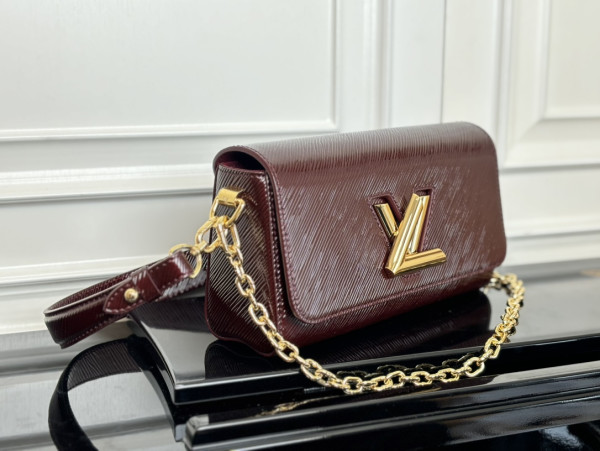 l**is V*t*n twist-23.5*12*7 cm