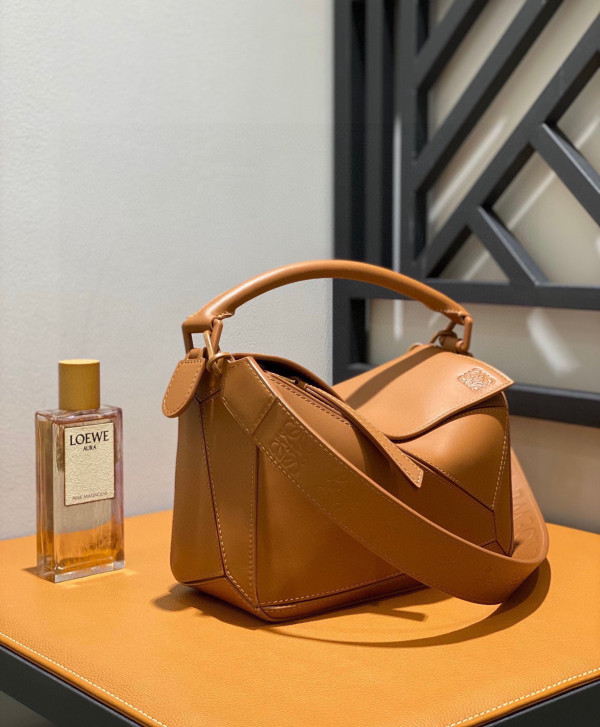 LOEWE Small Puzzle Bumbag-24*10*14cm