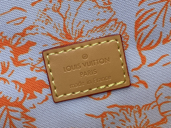 l**is V*t*n pochette metis-25*19*7cm
