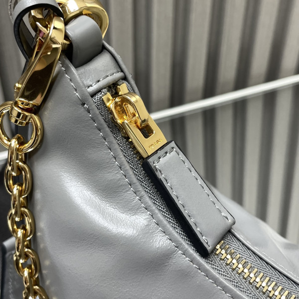 Pra*a re-edition 2005 saffiano bag-22*18*6.5cm