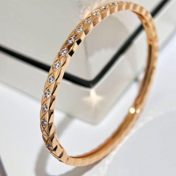 Ch*el bracelet