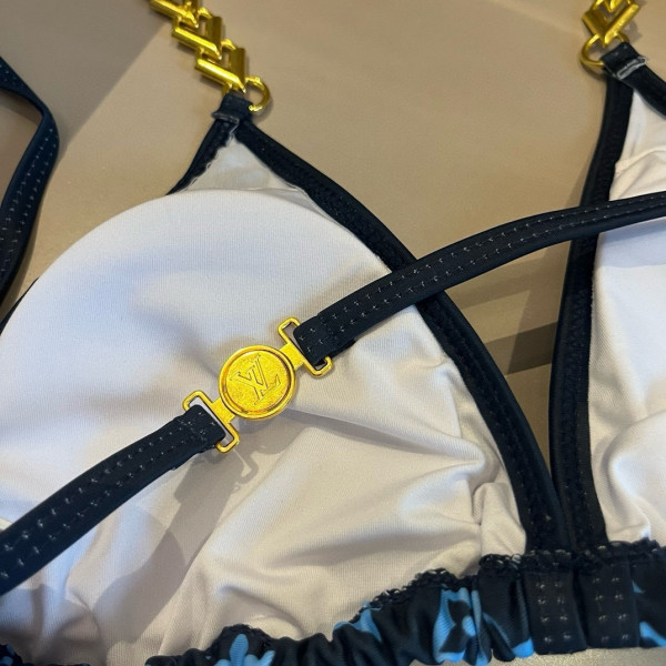 l**is V*t*n swimsuit