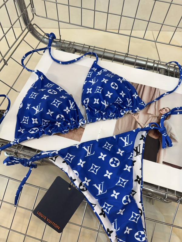 l**is V*t*n swimsuit