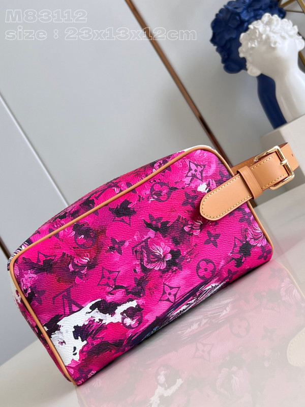 l**is V*t*n locker dopp kit bag-23*13*12cm