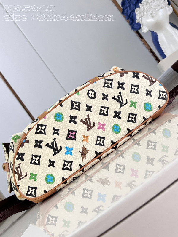 l**is V*t*n christopher backpack-38*44*12.5cm